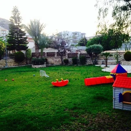 فندق إم مونياتيس 3*